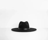 Elegant Wide Brim Panama Hat with Belted Detail for Weekend Brunches