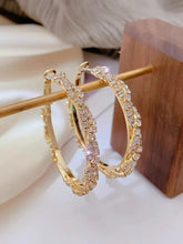 Everyday Hoop Earrings for Effortless Style and Minimalist Charm
