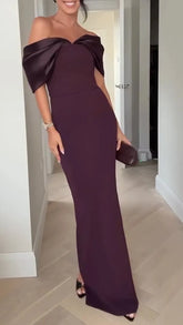 Off-Shoulder Bodycon Dress for an Elegant Evening Look
