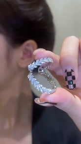 Shimmering Leaf Ear Cuff with Zircon Stones for Effortless Edge