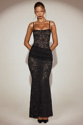 Dramatic Lace Fishtail Gown for Festive Soirées and Holiday Glamour
