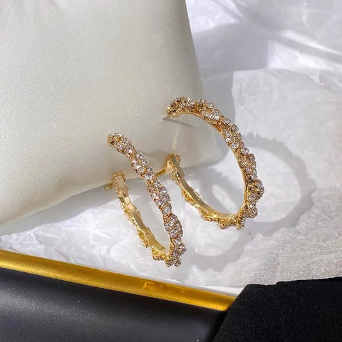 Everyday Hoop Earrings for Effortless Style and Minimalist Charm