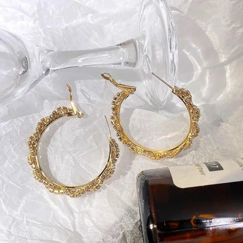 Everyday Hoop Earrings for Effortless Style and Minimalist Charm