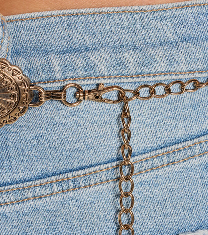 Oval Concho Chain Belt with Etched Detailing for Boho Style