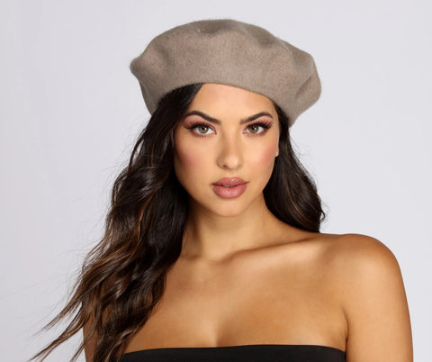 Classic Wool Beret for Effortless Fall Style