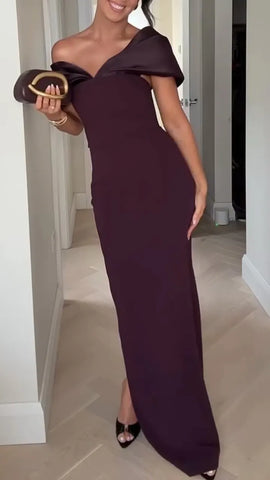 Off-Shoulder Bodycon Dress for an Elegant Evening Look