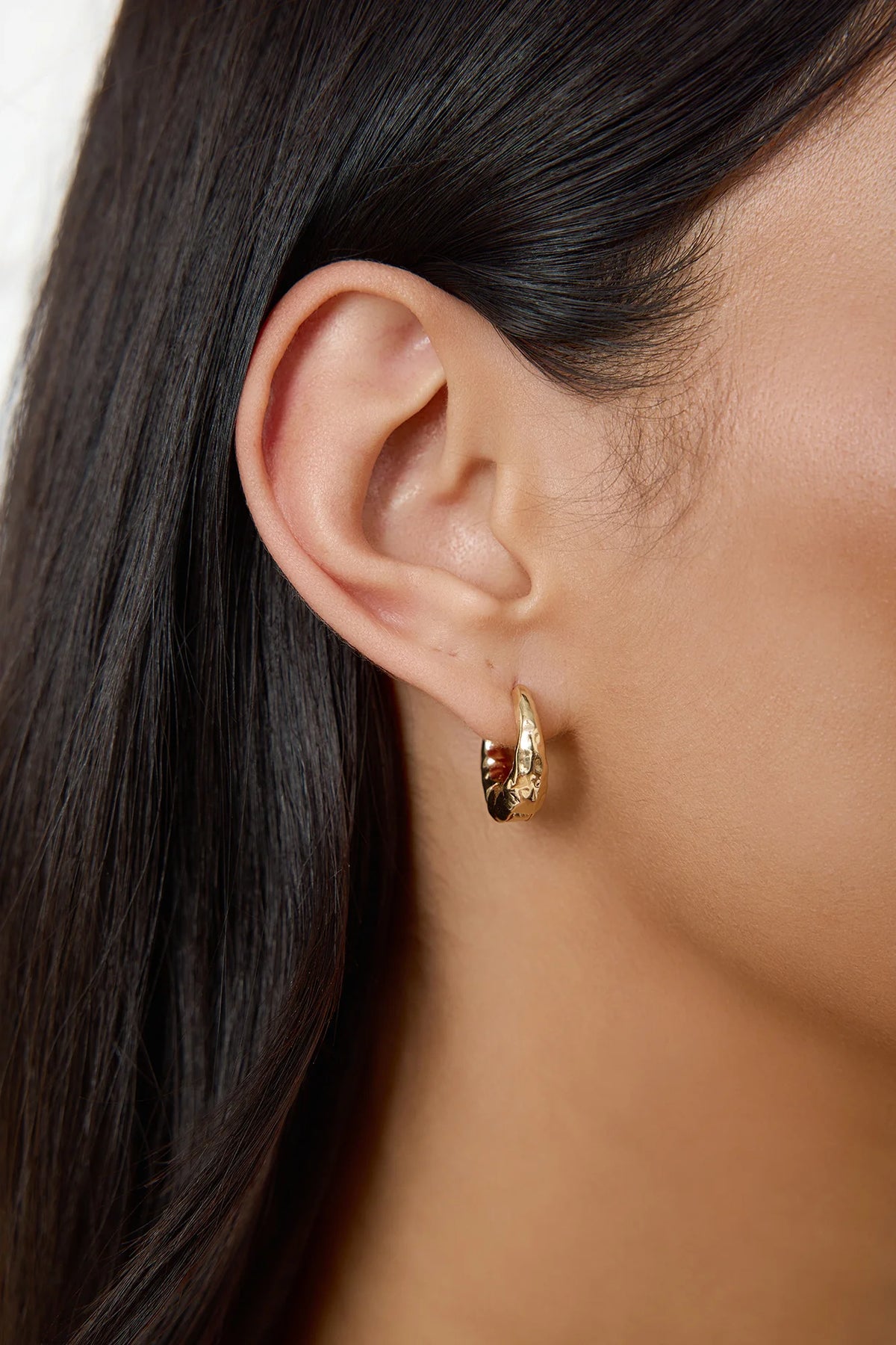 Textured Gold Hoop Earrings for Everyday Chic and Sophisticated Style