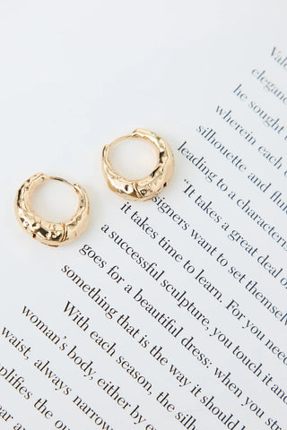 Textured Gold Hoop Earrings for Everyday Chic and Sophisticated Style