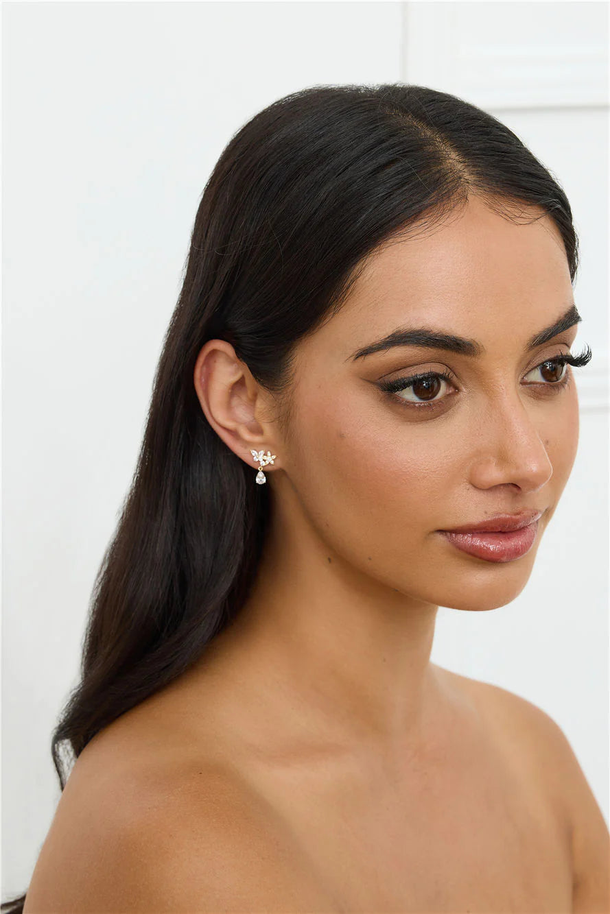 Dainty Gold Stud Earrings with Sparkling Diamantes for Effortless Everyday Glamour