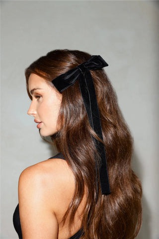 Oversized Velvet Bow Hair Clip for Elegant Everyday Hairstyles
