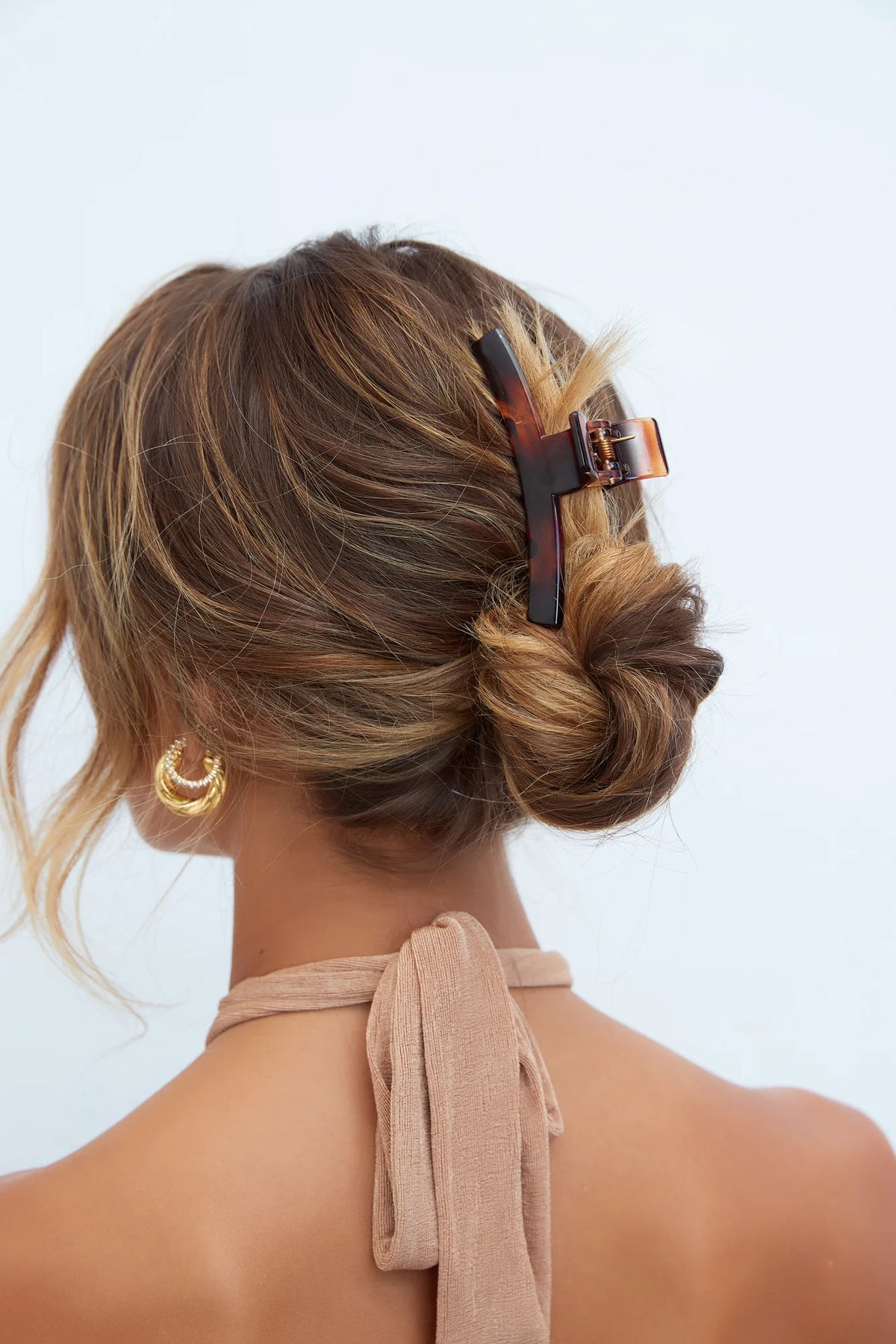 Tortoiseshell Hair Claw Clip for Effortless, Luxe Hairstyles