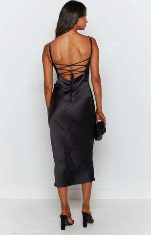 Effortless Black Midi Dress with Strappy Tie-Up Back for Formal Events