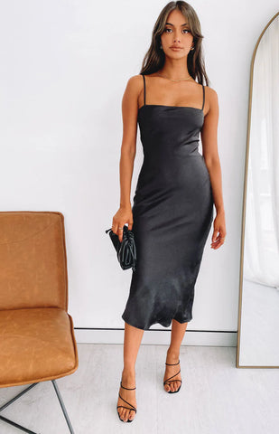 Effortless Black Midi Dress with Strappy Tie-Up Back for Formal Events