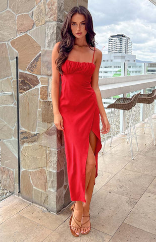 Effortless Red Square Neck Midi Dress with Back Cut-Out Detail