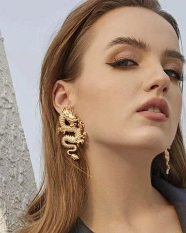 Dramatic Vintage Dragon Earrings for Fantasy-Inspired Style