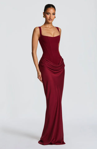 Burgundy Maxi Dress with Lace-Up Back for Effortless Evening Style