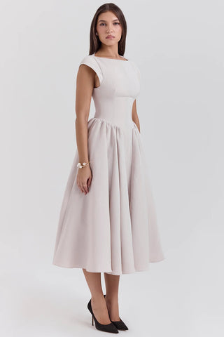 Backless Tulle Midi Dress for Glamorous Evenings & Statement Entrances