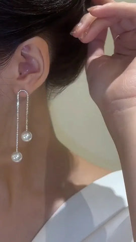 Dazzling Rhinestone and Pearl Tassel Earrings for Effortless Glamour