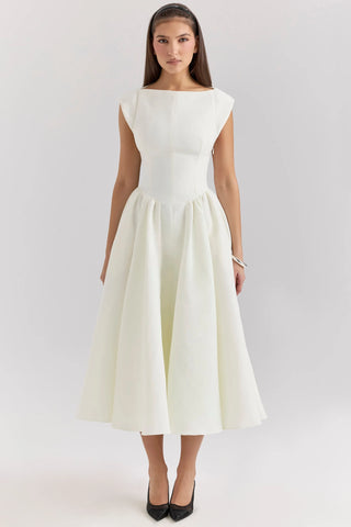 Backless Tulle Midi Dress for Glamorous Evenings & Statement Entrances